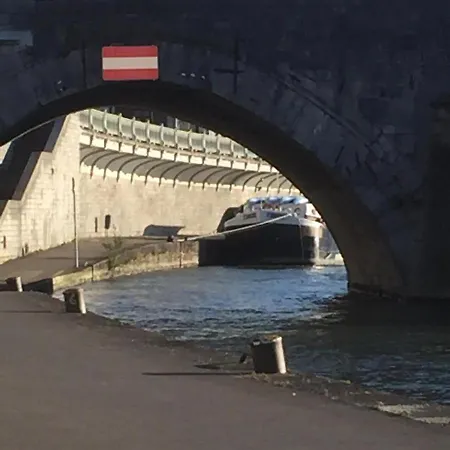 船屋 D'hotes Sur La Meuse A Bord De La Peniche Formigny *