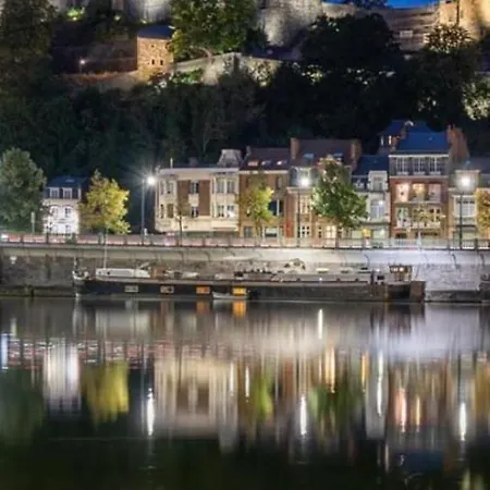 D'hotes Sur La Meuse A Bord De La Peniche Formigny Ботель