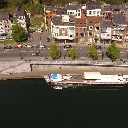D'hotes Sur La Meuse A Bord De La Peniche Formigny * 那慕尔