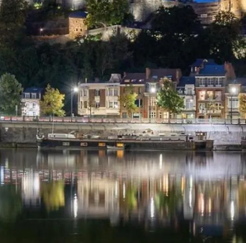 D'hotes Sur La Meuse A Bord De La Peniche Formigny Botel