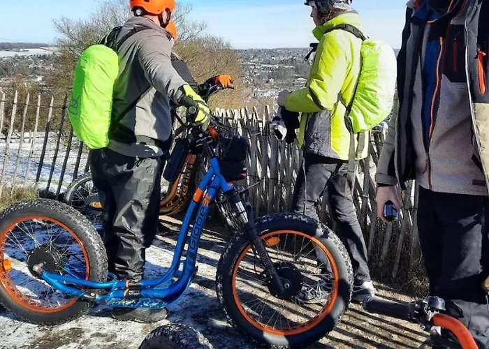 Botel D'hotes Sur La Meuse A Bord De La Peniche Formigny