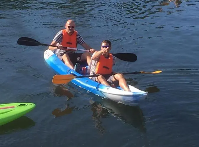 Botel D'hotes Sur La Meuse A Bord De La Peniche Formigny